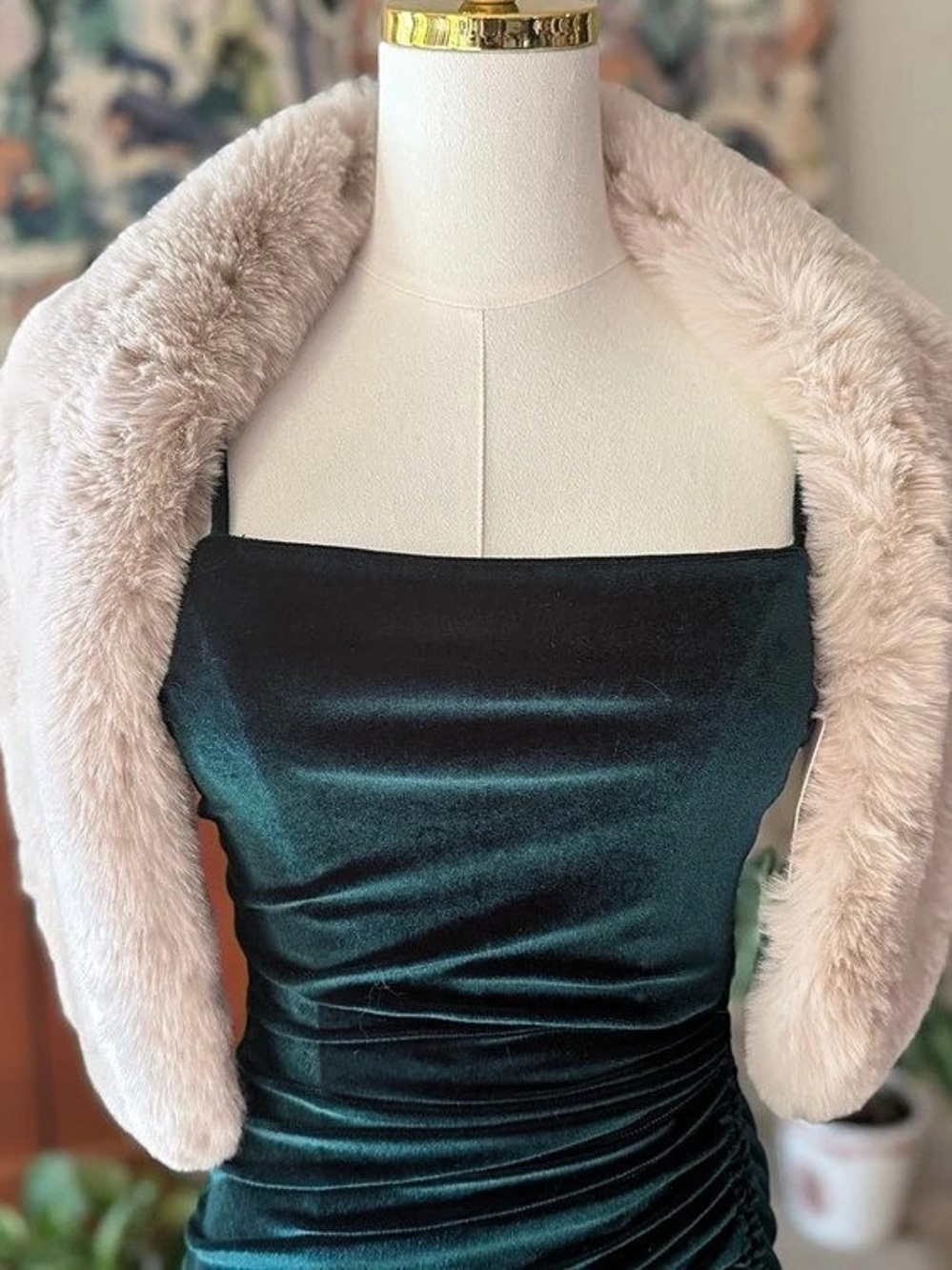 Women’s Bon Voyage Faux Fur Wrap, Shawl New With Tags One Size